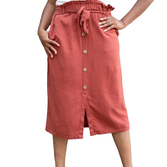 This Skirt is to Live For!!!!🤩 - Picture 3 of 4